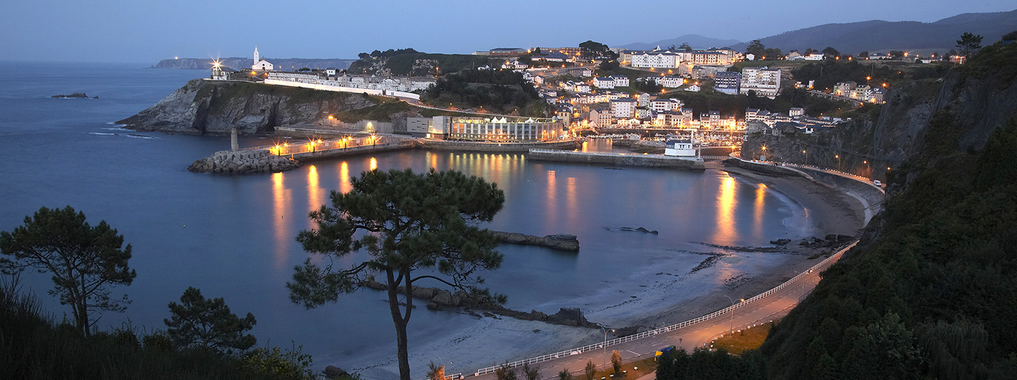 panorÁmica luarca noche